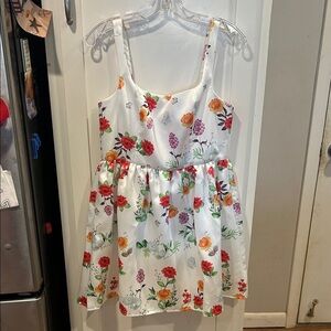 Mainstrip Floral Dress
